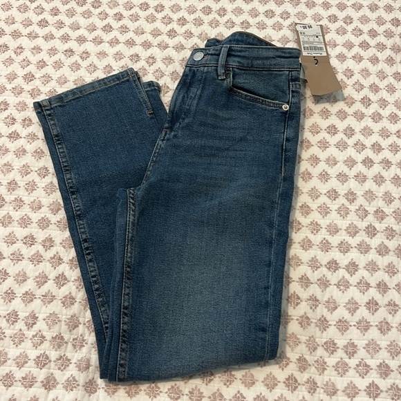 NWT Massimo Dutti High Rise Ankle Cropped Split Hem Medium Wash Jeans Size 2 - Picture 6 of 12